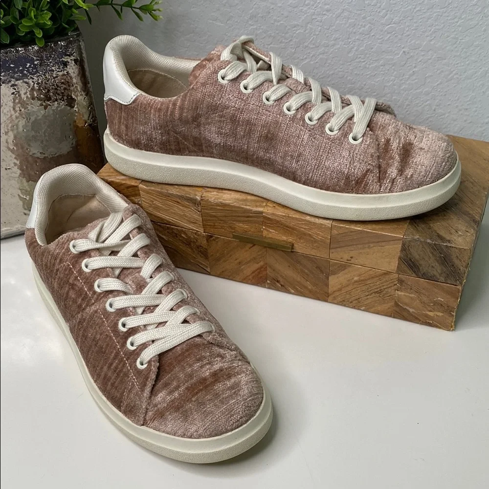 Tory Burch Howell Court Sneakers‎ Textured Velvet Mauve/Ivory Calf Leather Sz 7